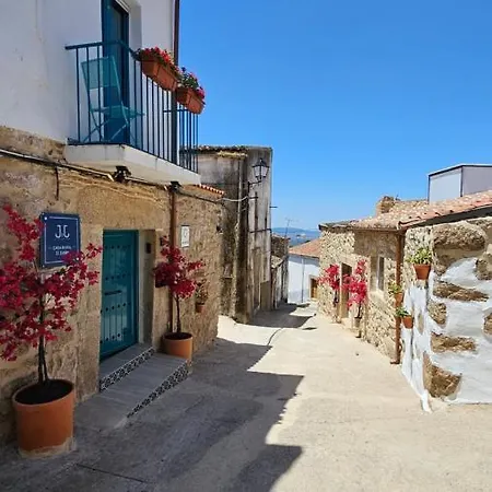 El Eden Casas Rurales Con Piscina Y Jacuzzi Montanchez Exterior photo