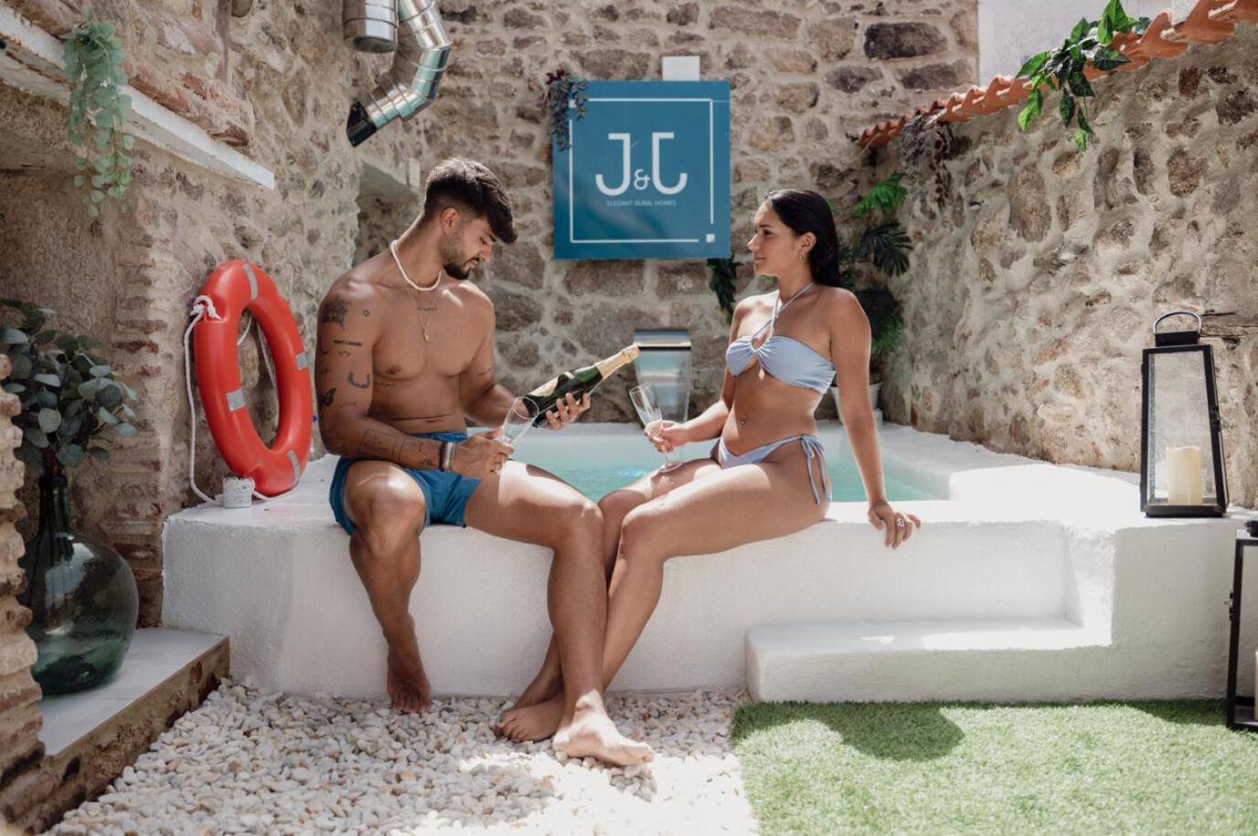 El Eden Con Piscina Y Jacuzzi