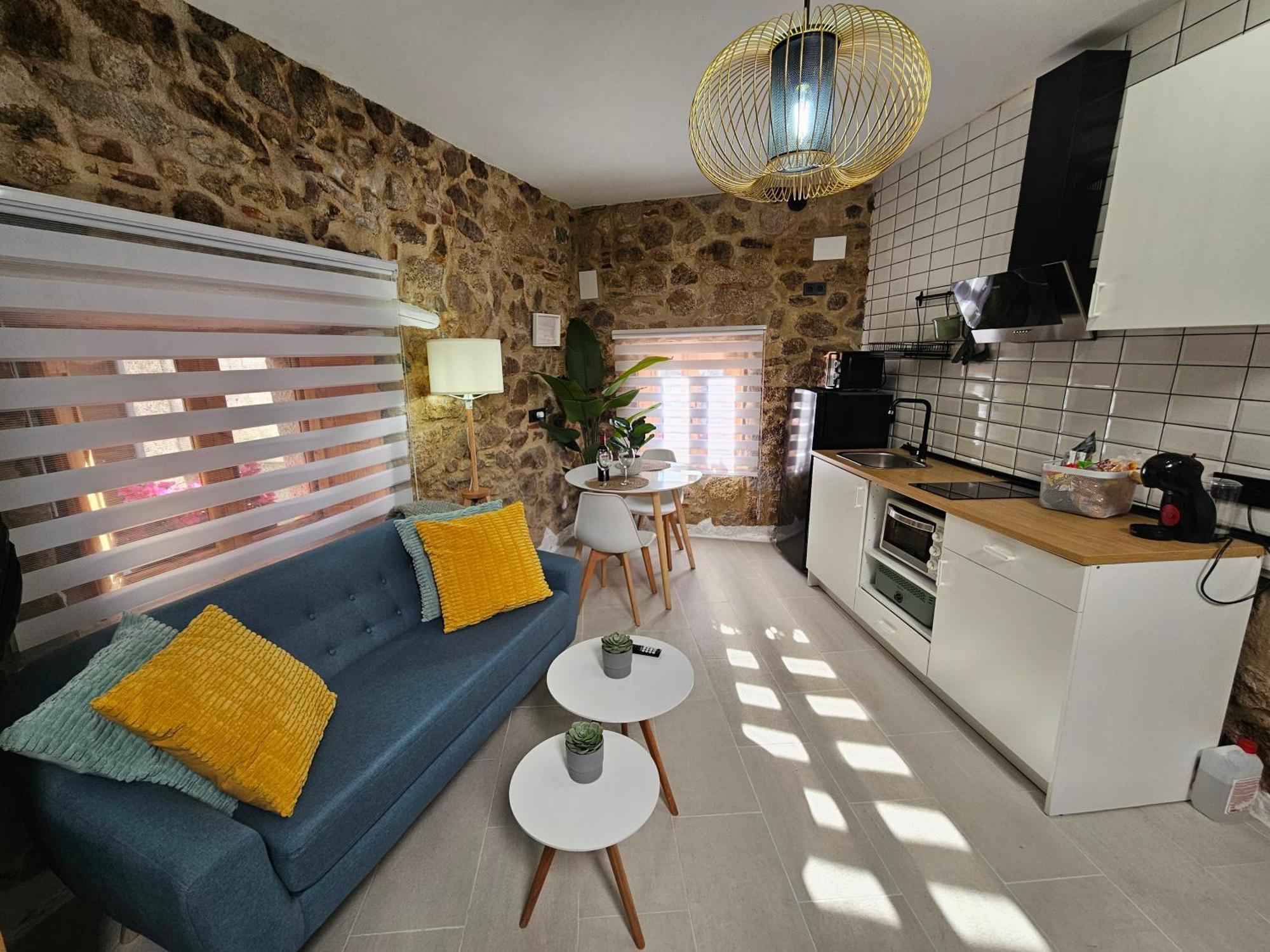 El Eden Con Piscina Y Jacuzzi Montanchez