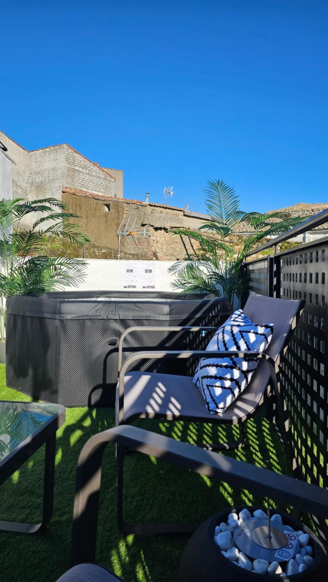 Villa El Eden Con Piscina Y Jacuzzi Montanchez