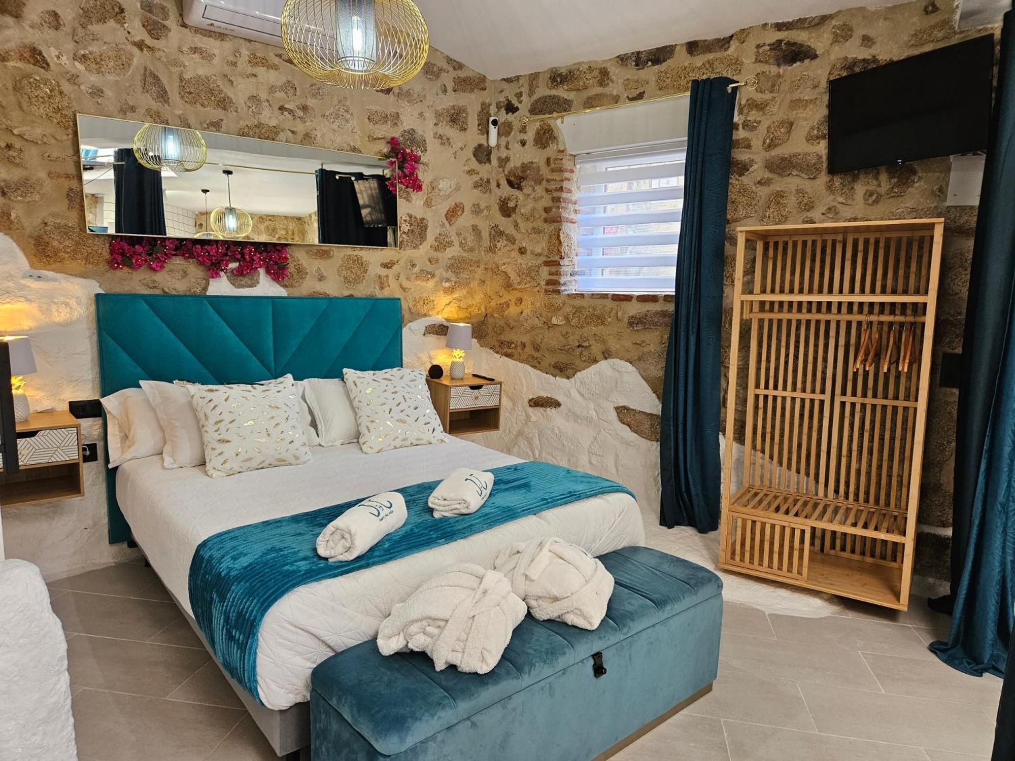 Villa El Eden Con Piscina Y Jacuzzi Montanchez